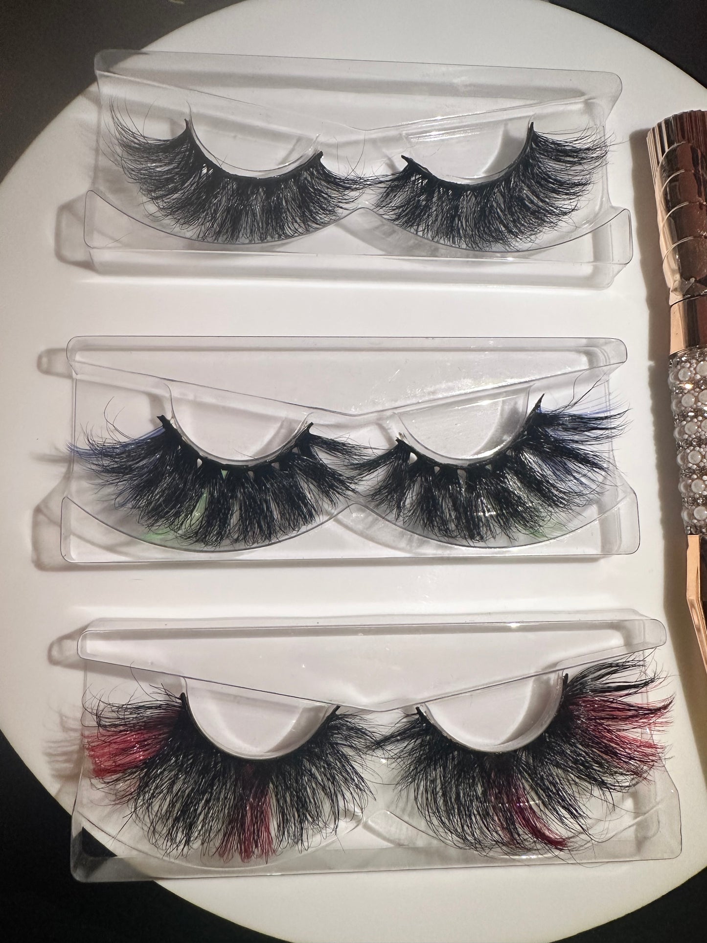 Risque’y Lash Book