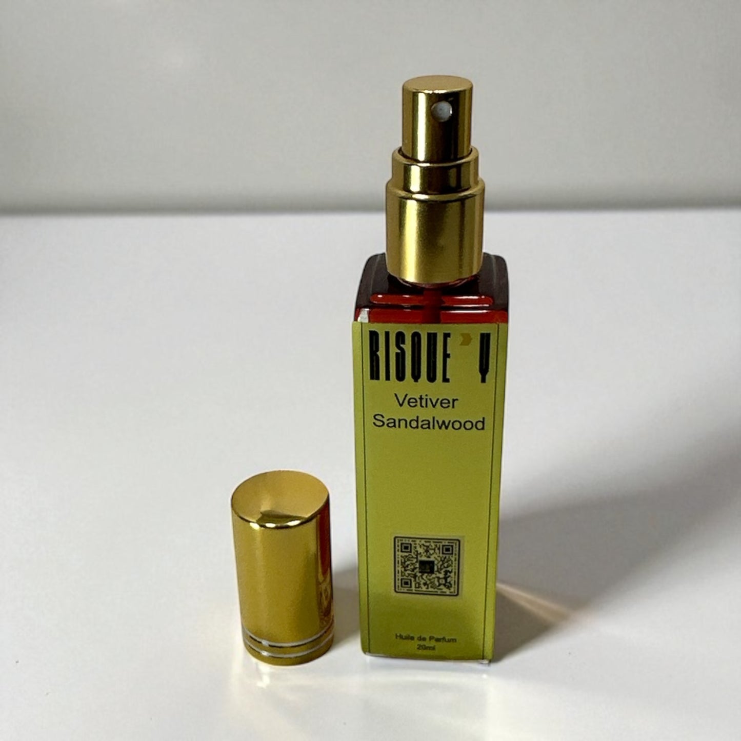 Vetiver Sandalwood Intense Perfume Oil (Unisex) - Risquey Cosmetics