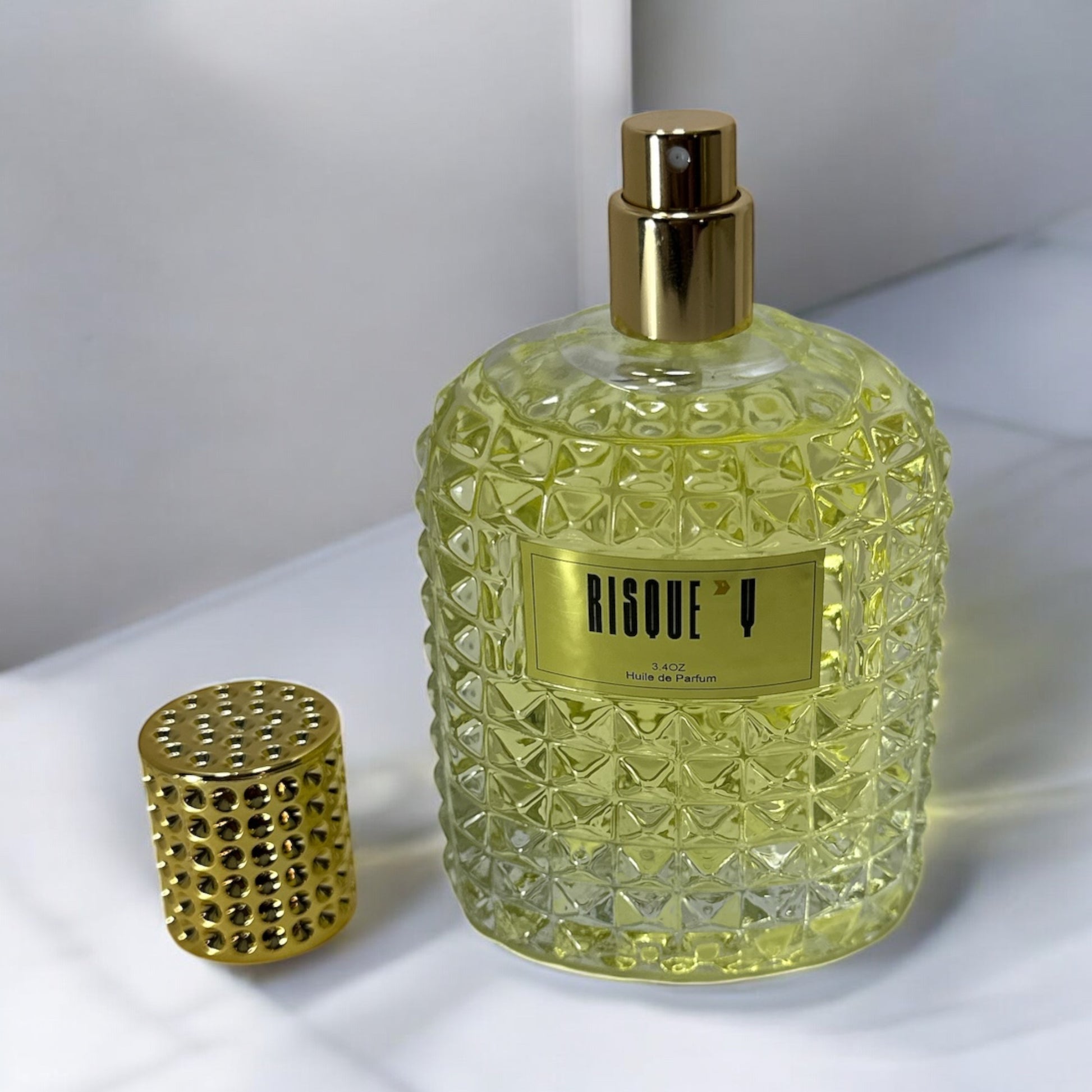 Green Apple Musk Intense Perfume Oil (Pour Femme) - Risquey Cosmetics
