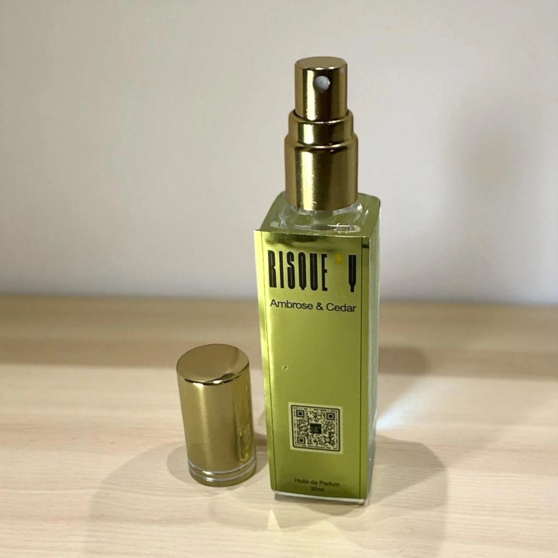 Ambrose & Cedar Wood Intense Perfume Oil (Unisex) - Risquey Cosmetics